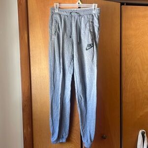 Nike Women’s sweatpants jogger XS
